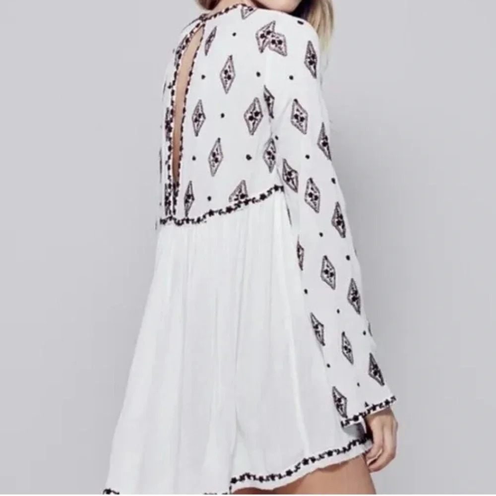 Free People Diamond Embroidery Off White Tunic Blouse Top Size Medium - Picture 2 of 7